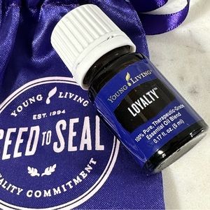 💜Young Living Loyalty Essential Oil 5ml Includes Gift Bag, LOT# 75523
